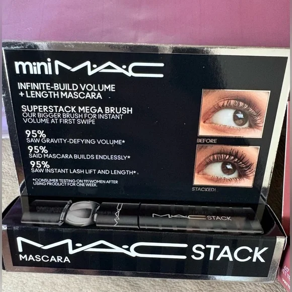 MAC Mini Makeup Set with Cosmetic Bag, NEW! - Picture 4 of 14